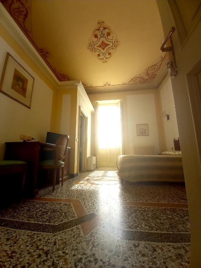Villa Viola Tortona Esterno foto